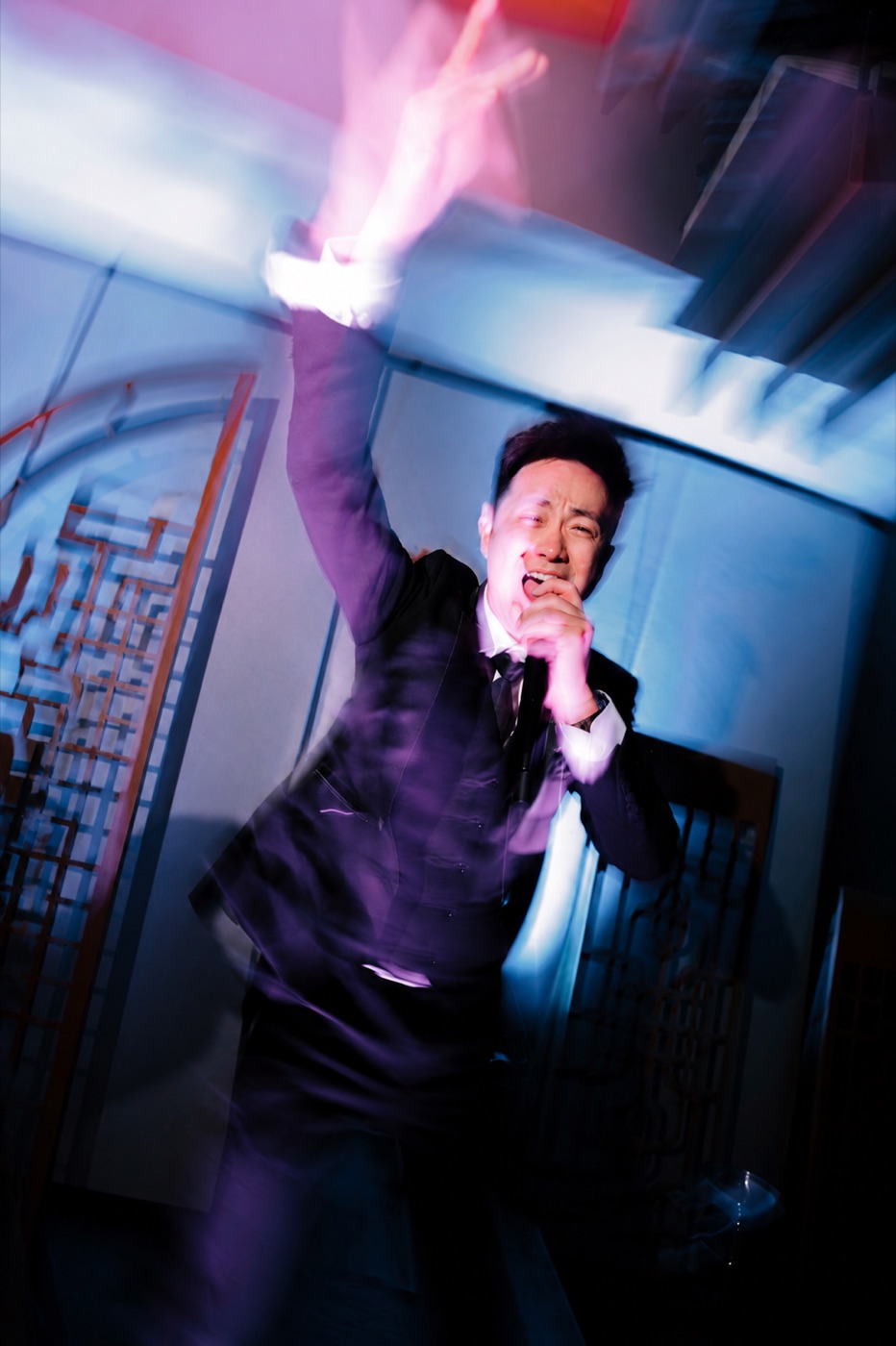 Ian singing during the after party